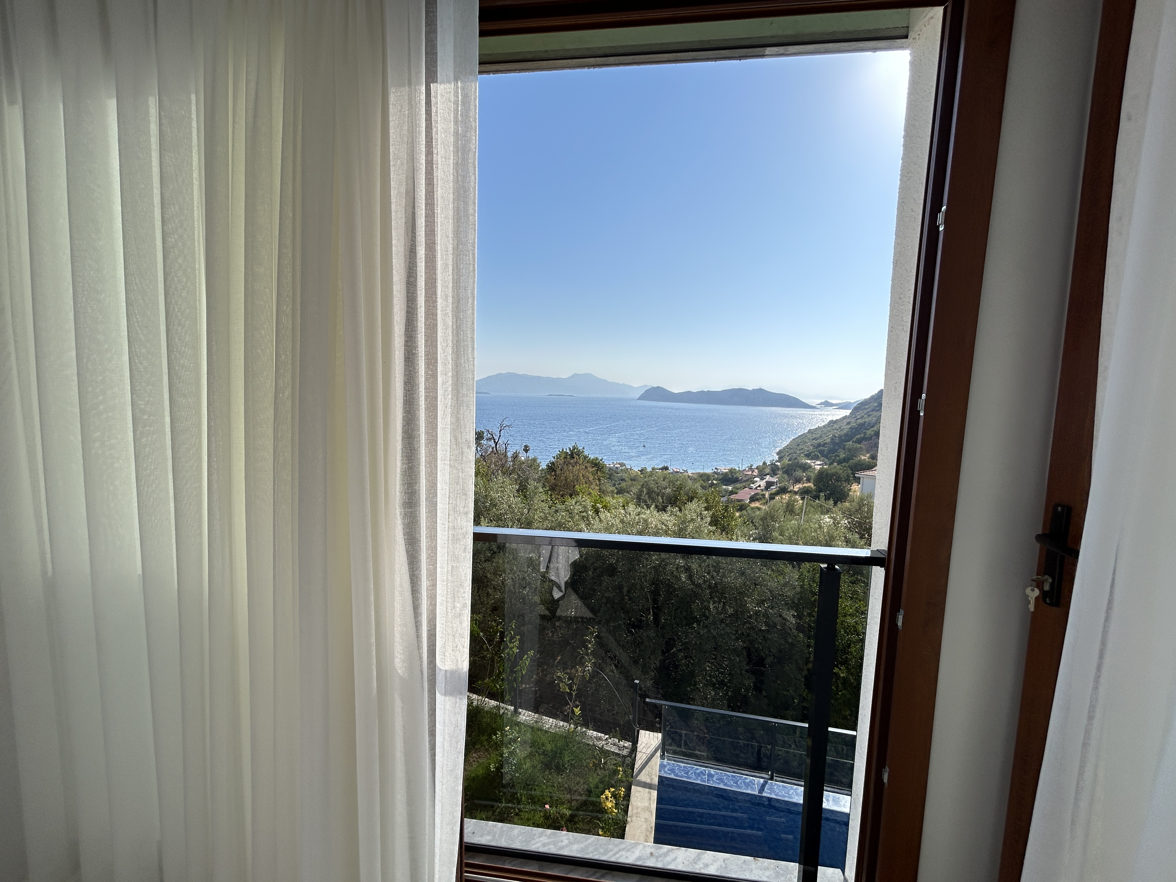 MARMARİS SÖĞÜTTE SONSUZLUK HAVUZ DENİZ MANZARALI SIFIR 4+1 VİLLA